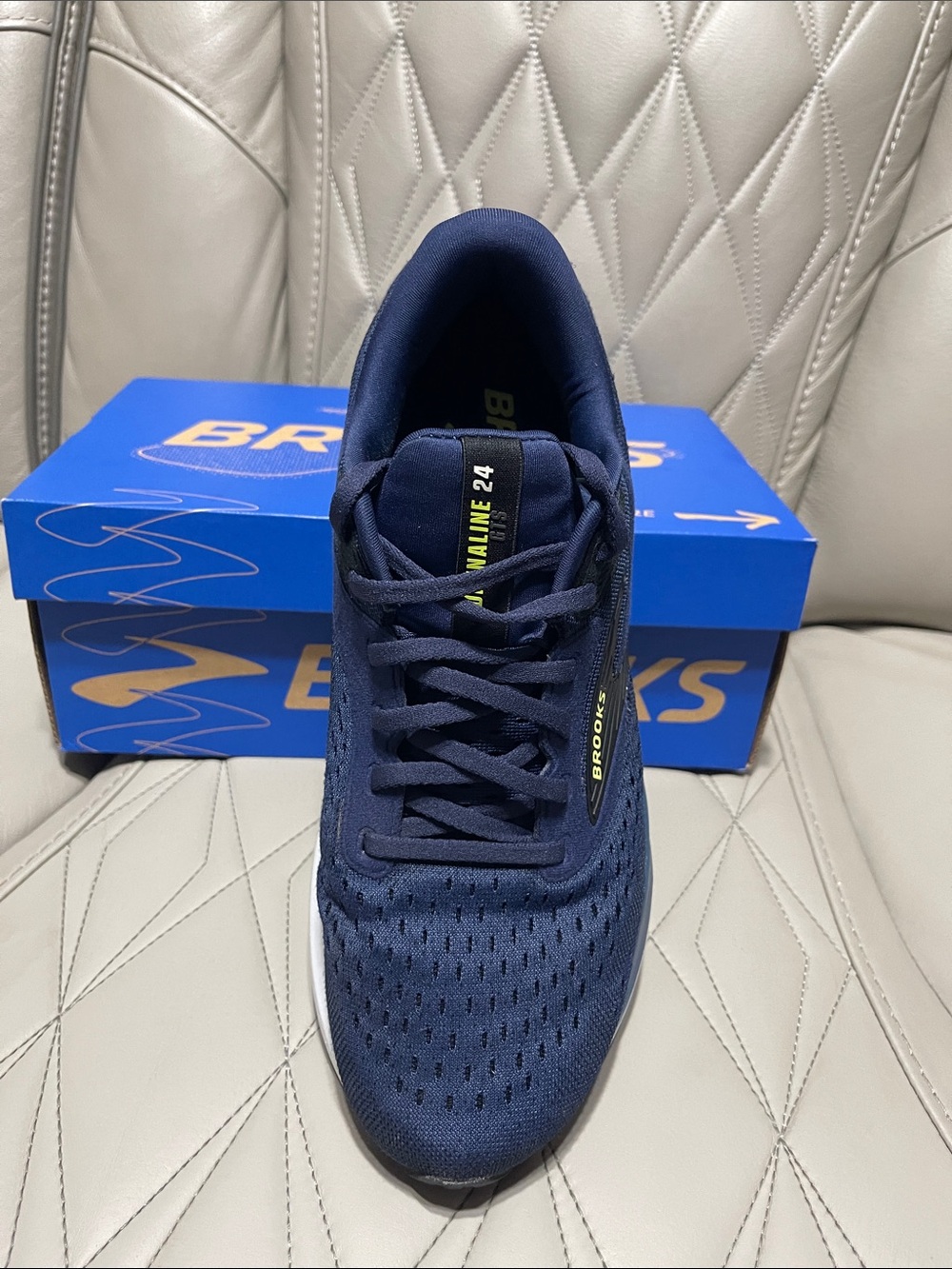 Brooks Men's Adrenaline GTS 24 Navy with Black and Lime - Picture 9 of 12